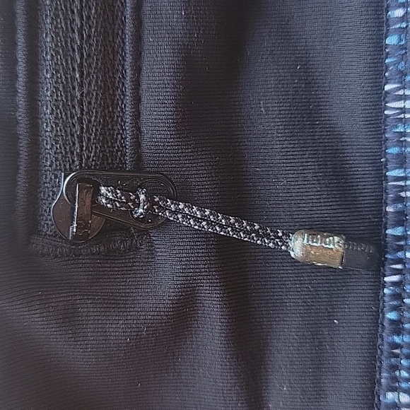 RARE lululemon seawheeze speed short size 6 - Picture 9 of 9